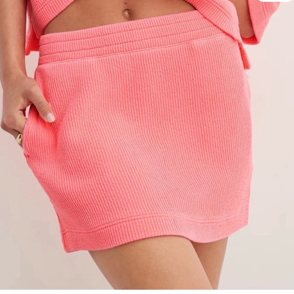 Women's Pink Knit Skirt